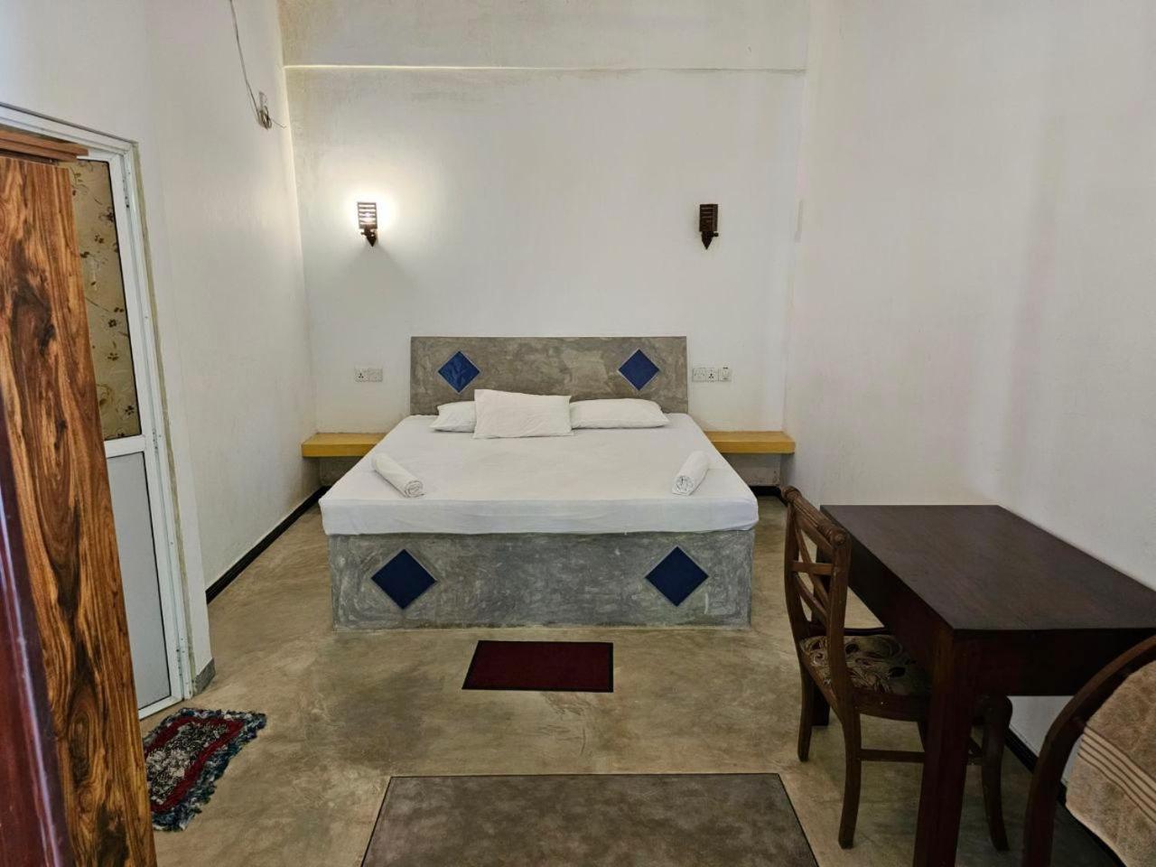 Unawatuna Backpacker Lodge Dış mekan fotoğraf