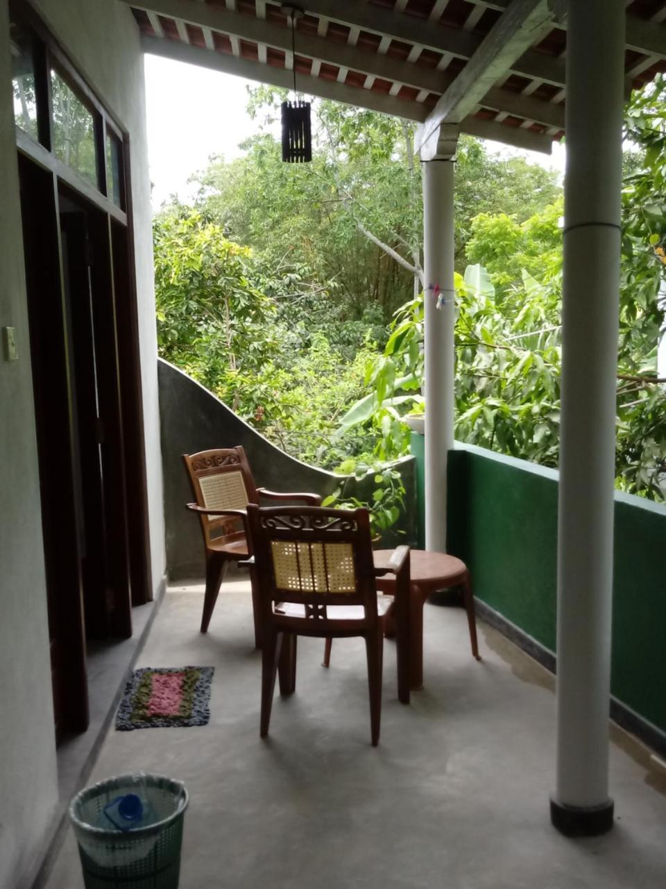 Unawatuna Backpacker Lodge Dış mekan fotoğraf