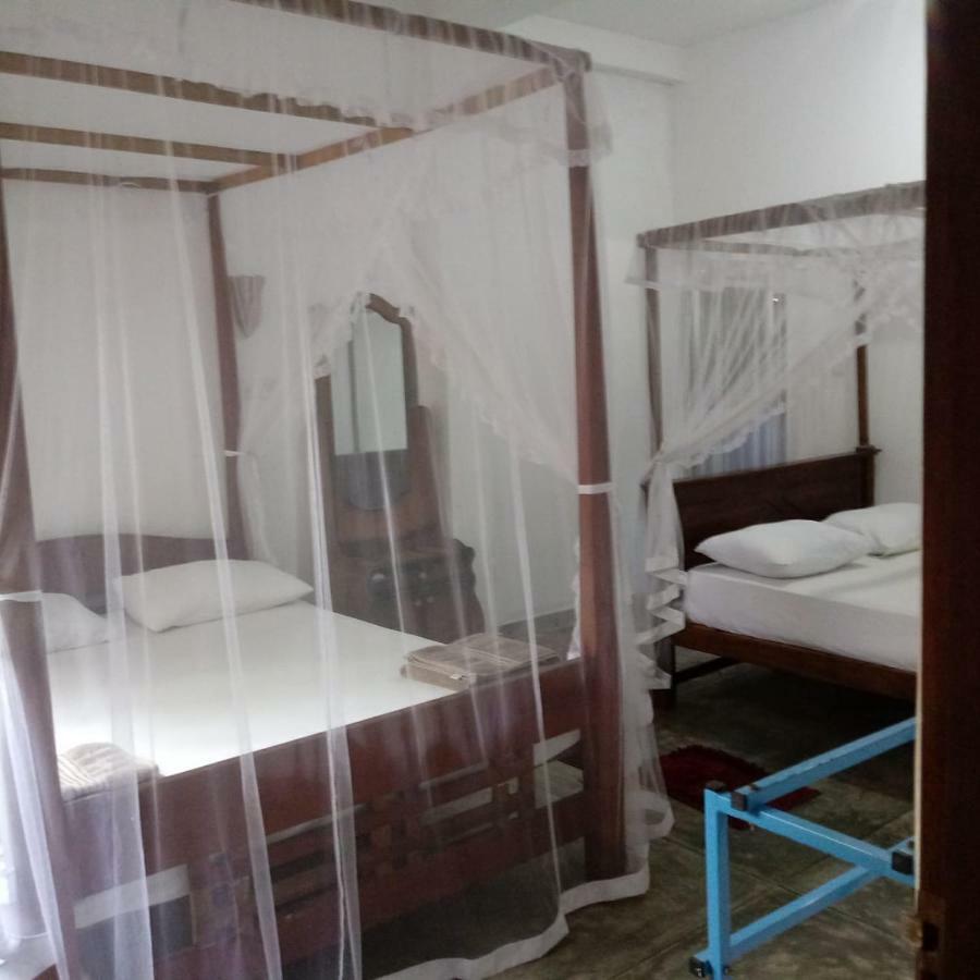 Unawatuna Backpacker Lodge Dış mekan fotoğraf